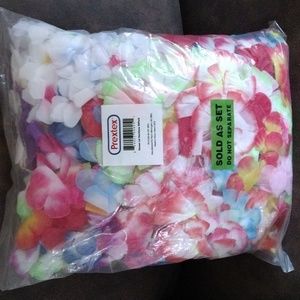 40 Pack LEI Flower Necklace Set New in Package Party Set Party Package